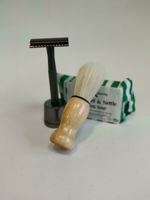 Natural wood Shaving brush