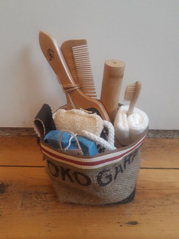  Gift Box ( num 6 )