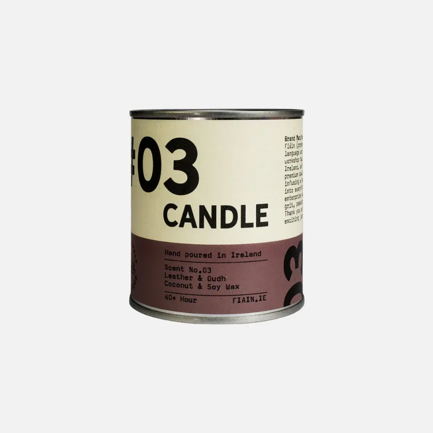 Fiain large candle #03 Leather &amp; Oudh (40 hr)
