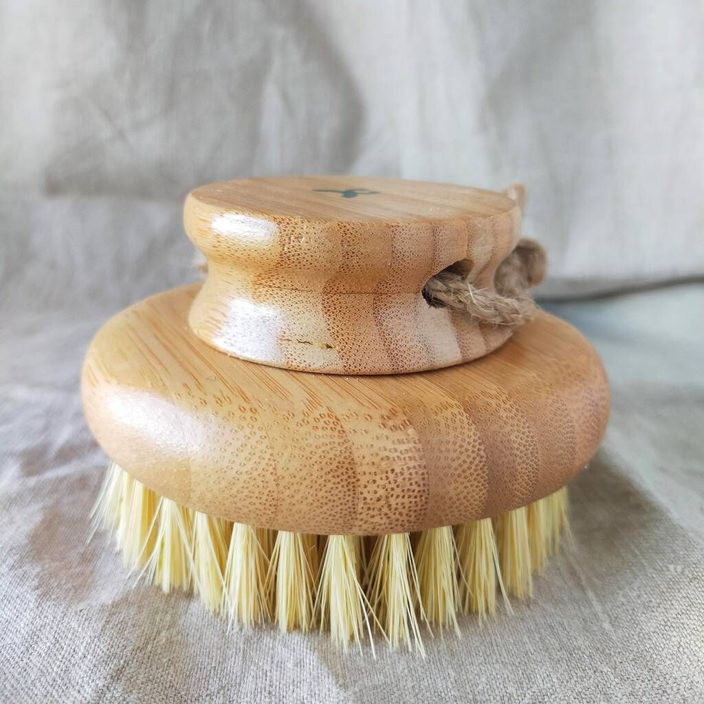 Croll &amp; Denecke round bamboo massage brush