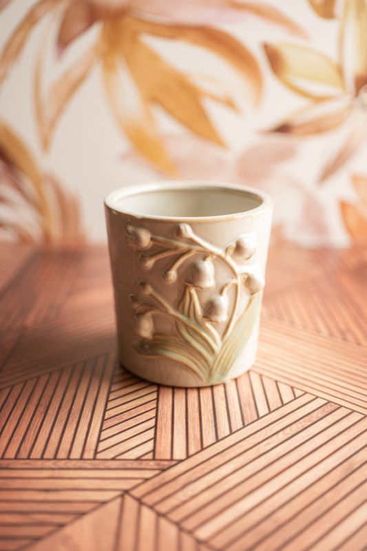 white flowers planter