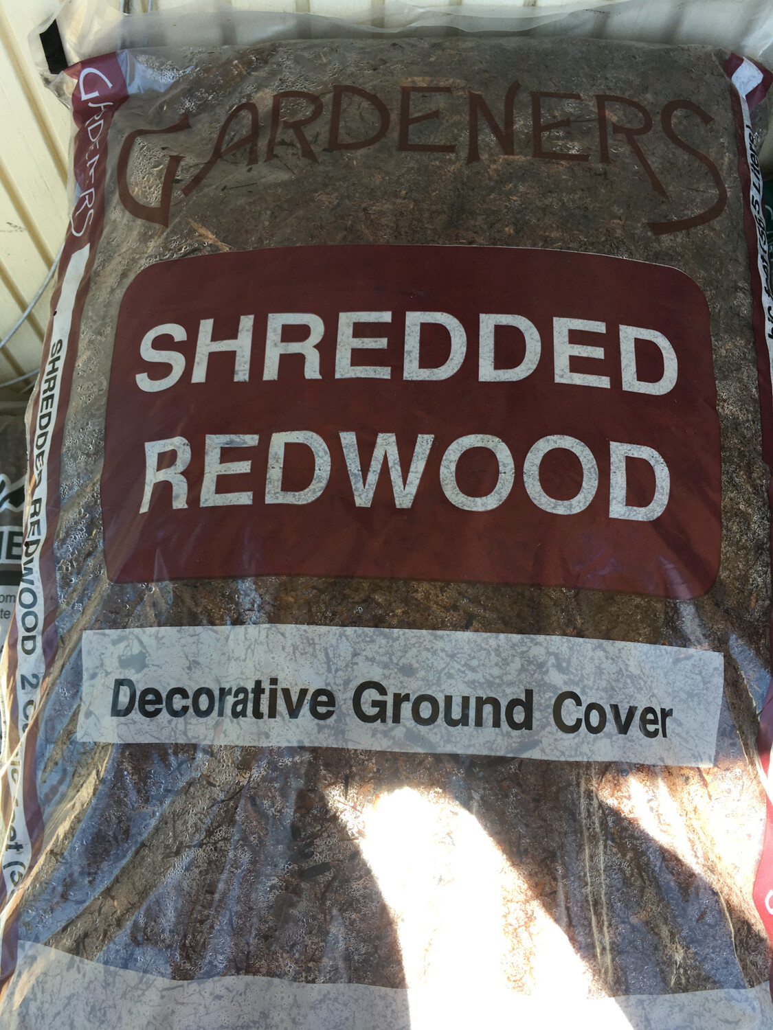 SHREDDED REDWOOD 