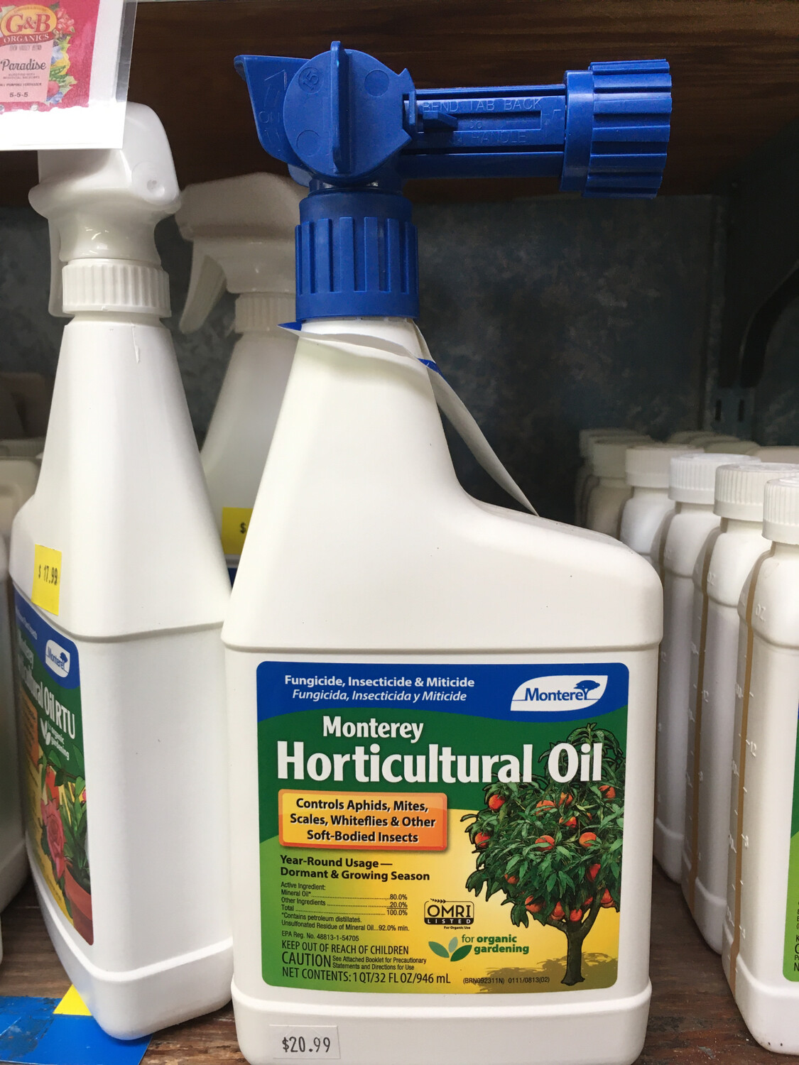 What is in monterey horticultural spray oil
