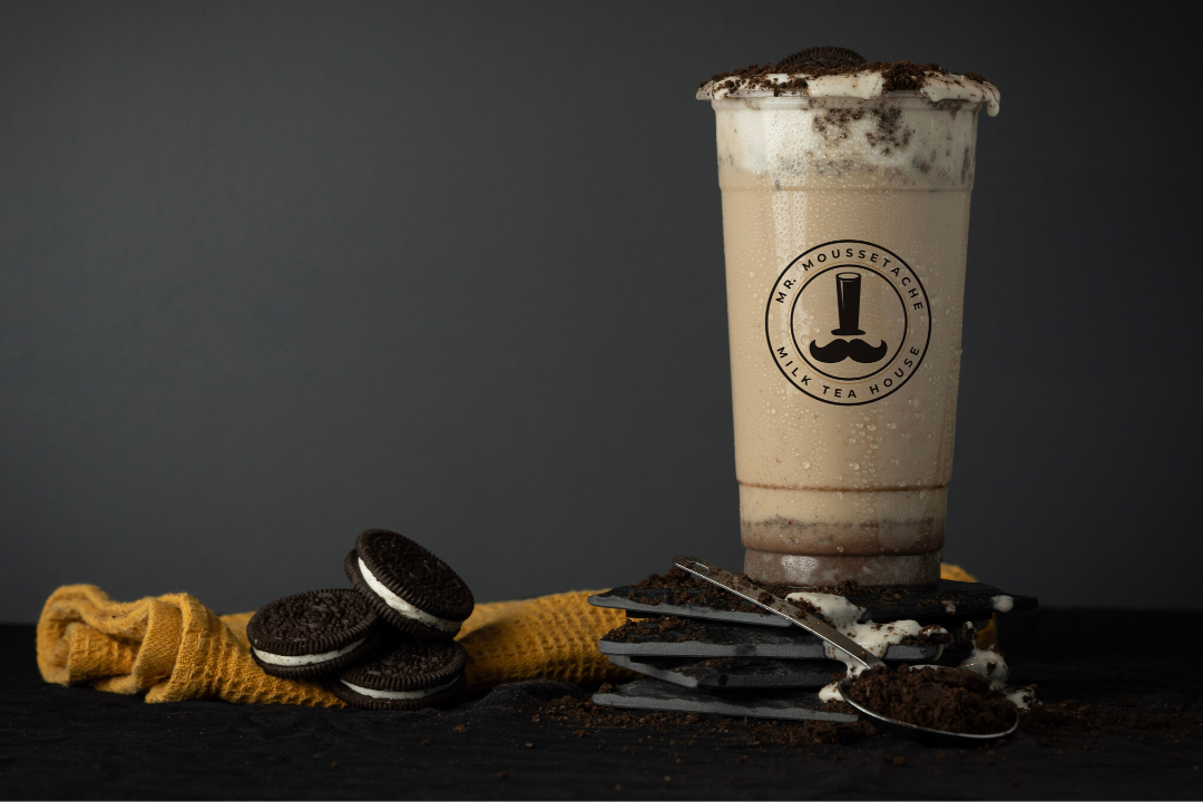 English Moussetache (Oreo)