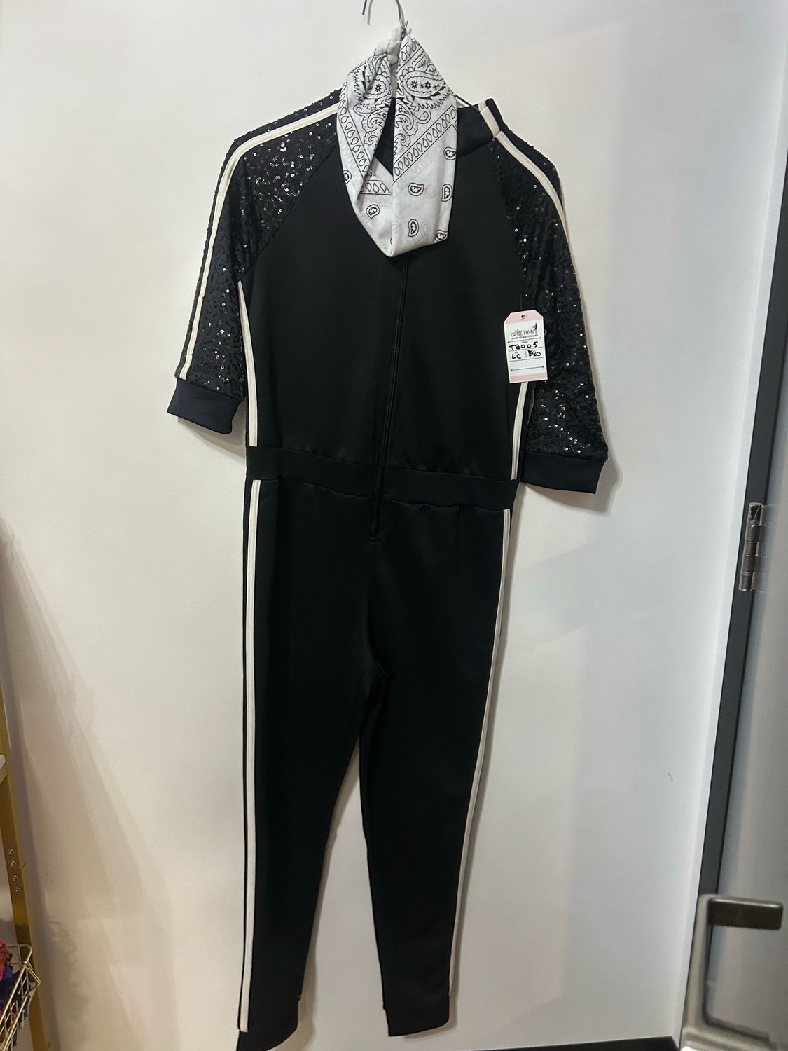 TB005