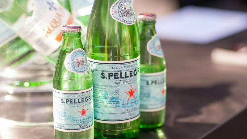 San Pellegrino Mineral Natural con gas Vidrio