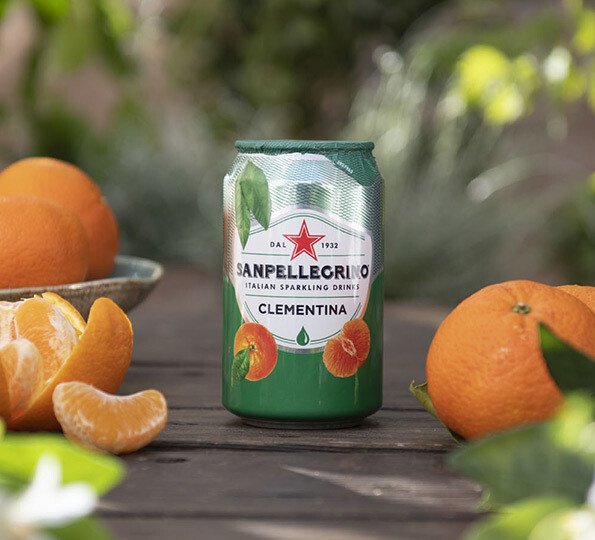 San Pellegrino Mandarina con gas lata 330 ml/ 12 unidades