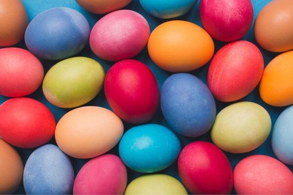 Huevos de colores Bazzini