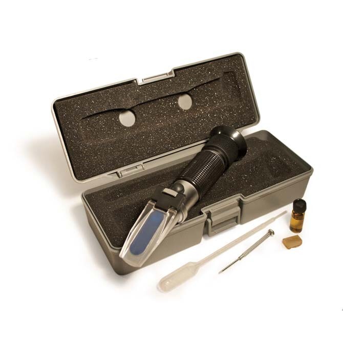 Refractometer