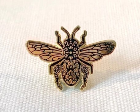 Anna Montagne Bee Pin