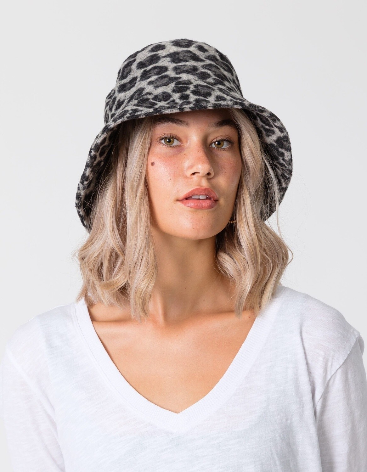 Stella + Gemma Bucket Hat Grey Leopard