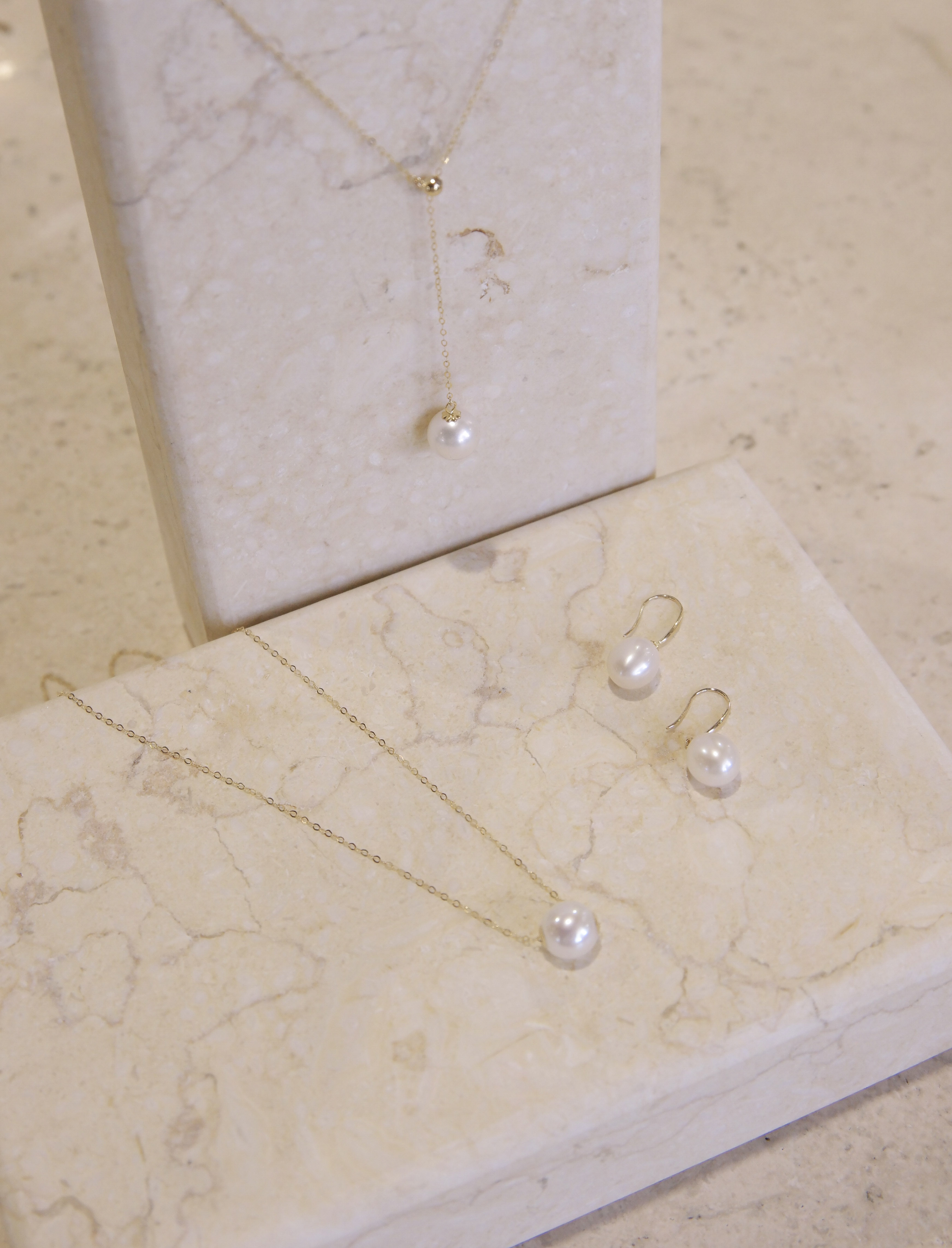 18ct Gold Freshwater Pearl Drop Necklace
