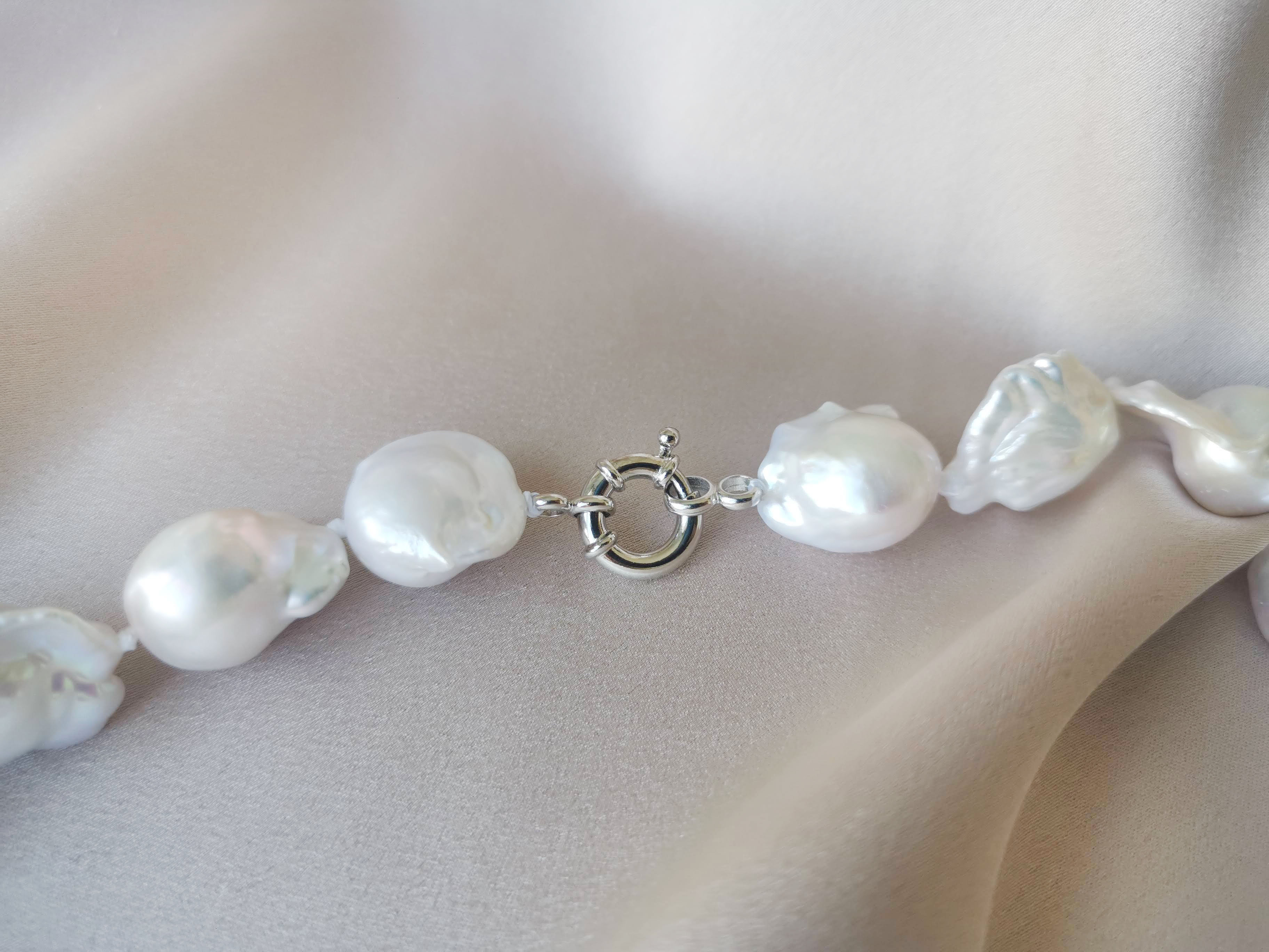 Statement Baroque Pearl Necklace