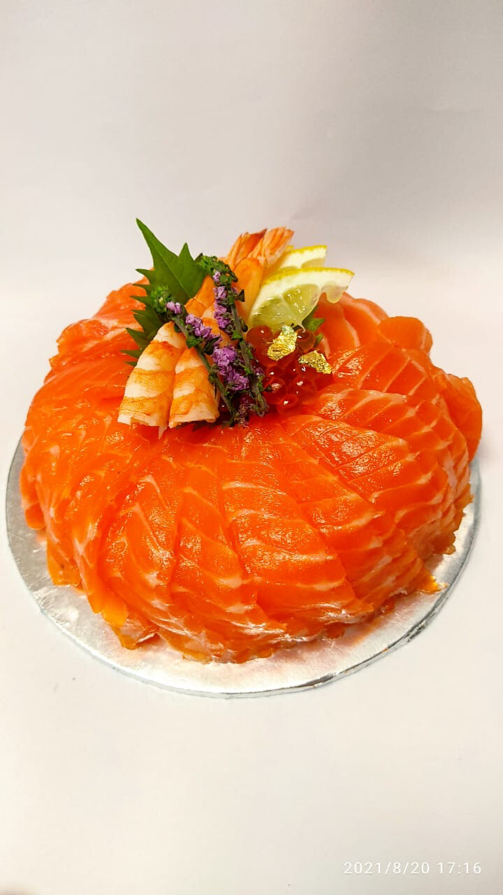 Kireina Sushi Cake
