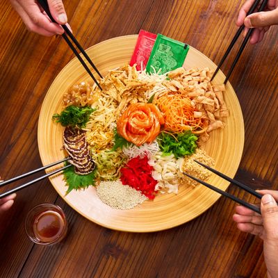 2026 Golden Salmon Yee Sang