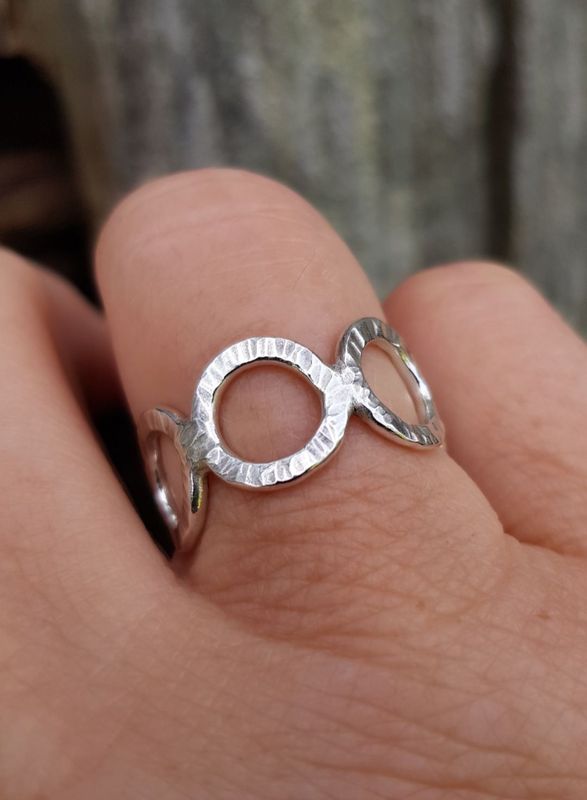 Circle ring by Silverpickle