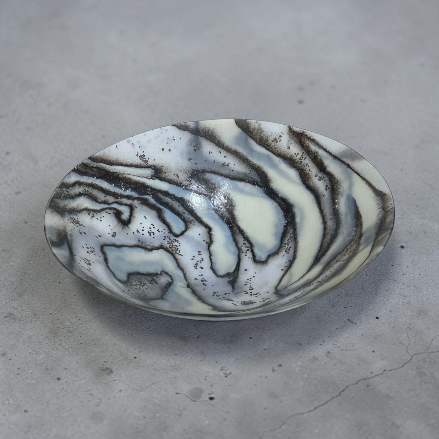 40cm glass bowl by Jane Drysdale