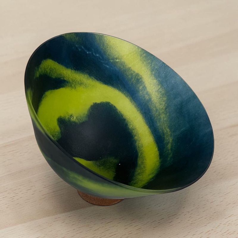 20m glass bowl by Jane Drysdale 20m glass bowl by Jane Drysdale