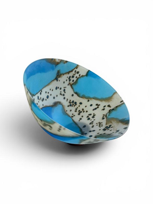 20m glass bowl by Jane Drysdale 20m glass bowl by Jane Drysdale