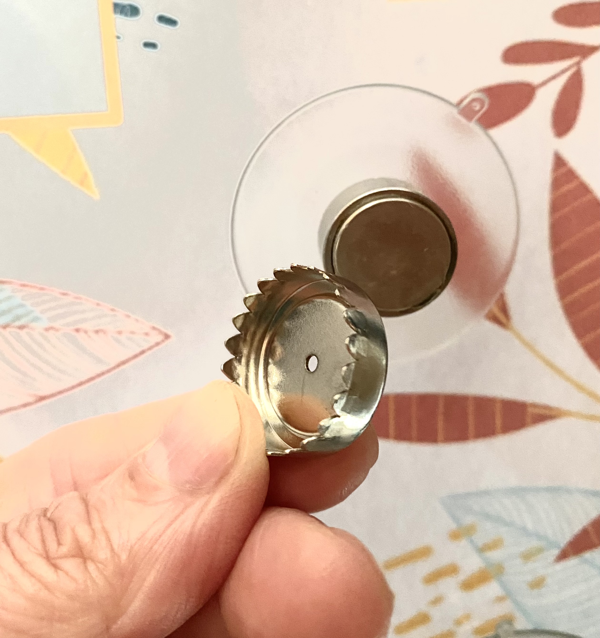 Porte-savon aimanté