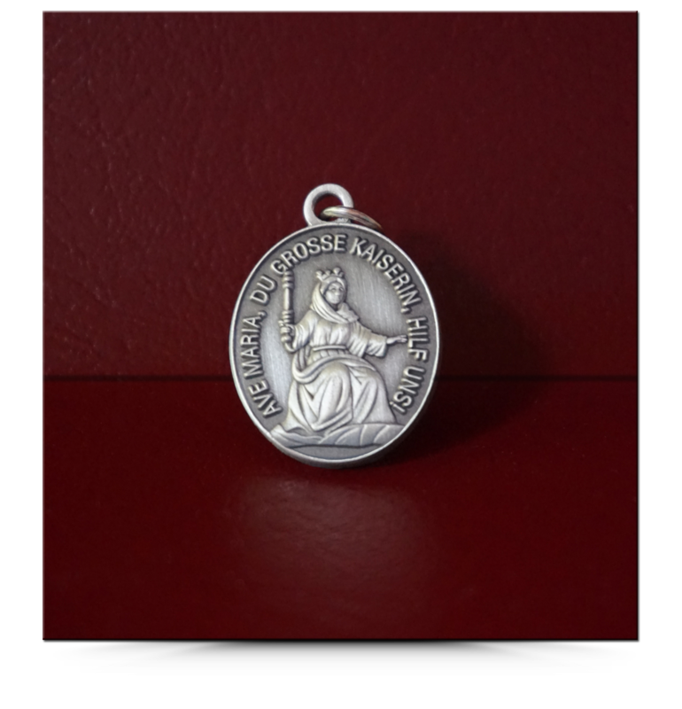 Medaille oval – Muttergottes