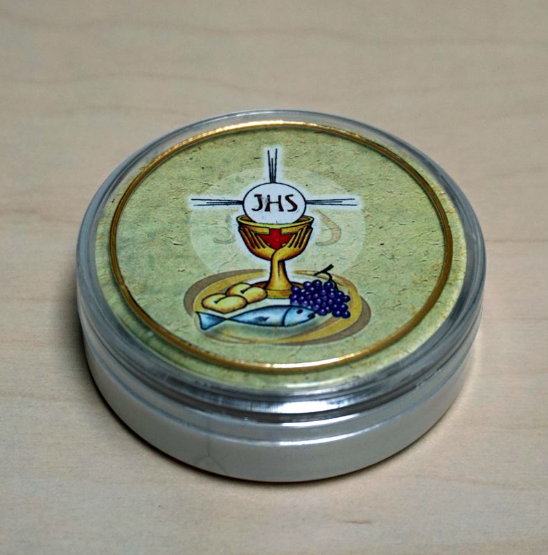 Rosenkranzdose Motiv „Kelch“