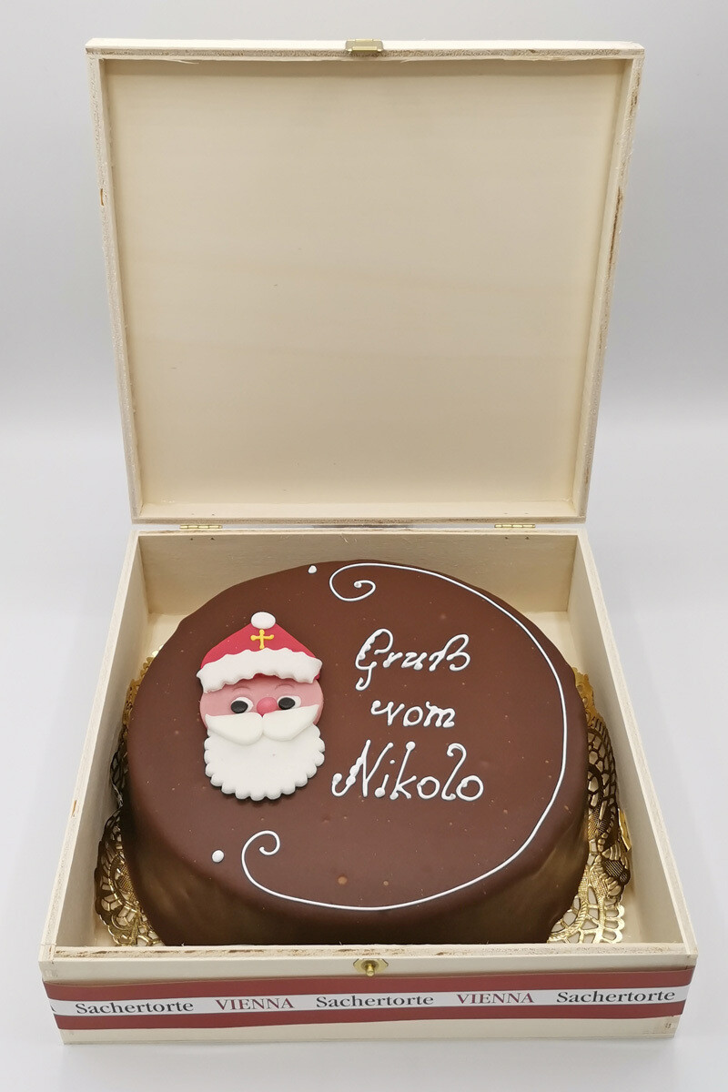 Sachertorte (900g) „Gruß vom Nikolo“ im Holzkisterl – Der große Nikolaus-Genuss
