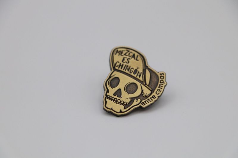 PIN Mezcal es chingón dorado