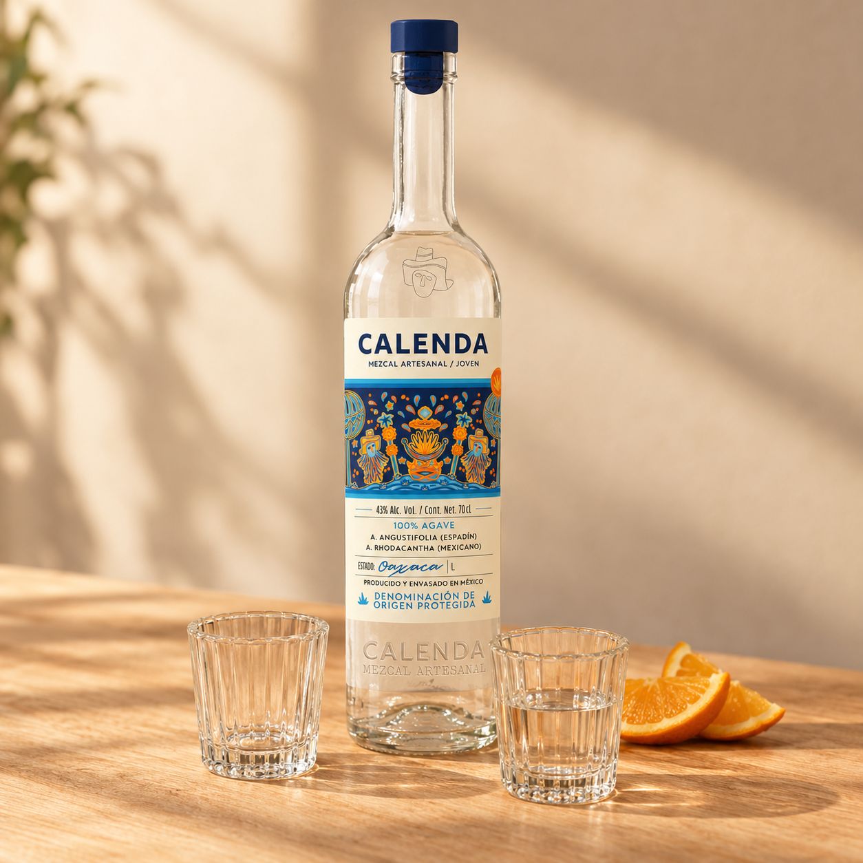 Pack Mezcalero: Mezcal Calenda 0,7 L + 2 vasitos veladora con cruz Pack Mezcalero: Mezcal Calenda 0,7 L + 2 vasitos veladora con cruz