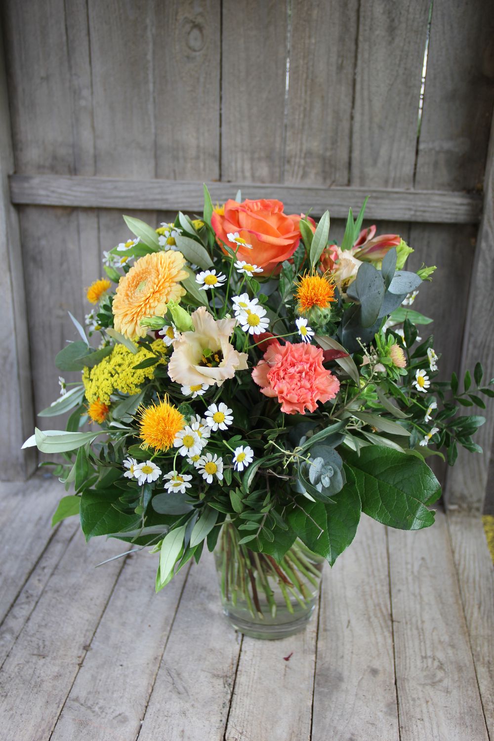 Sommerliches Bouquet in orange, gelb