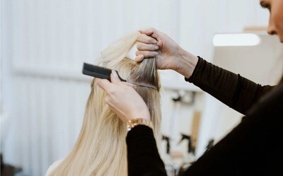 4 System Hair Extensions Practical Course