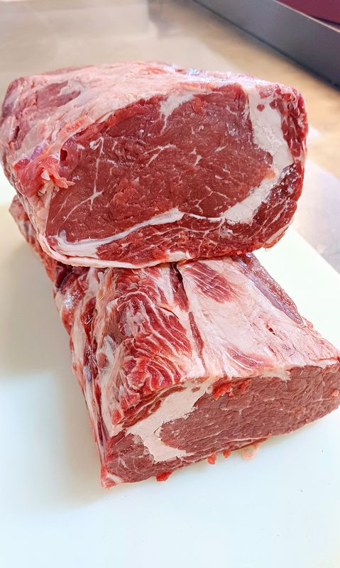 CUBE ROLL "TAURUS GOLD" URUGUAY SIN HUESO 280 grs (congelado)