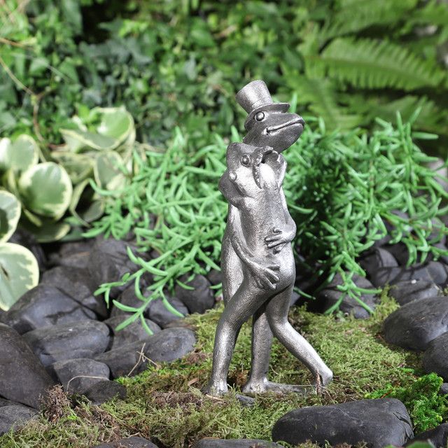 Hugging Frogs Figurine