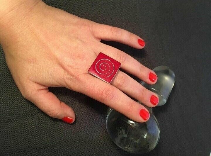 Eckiger Ring