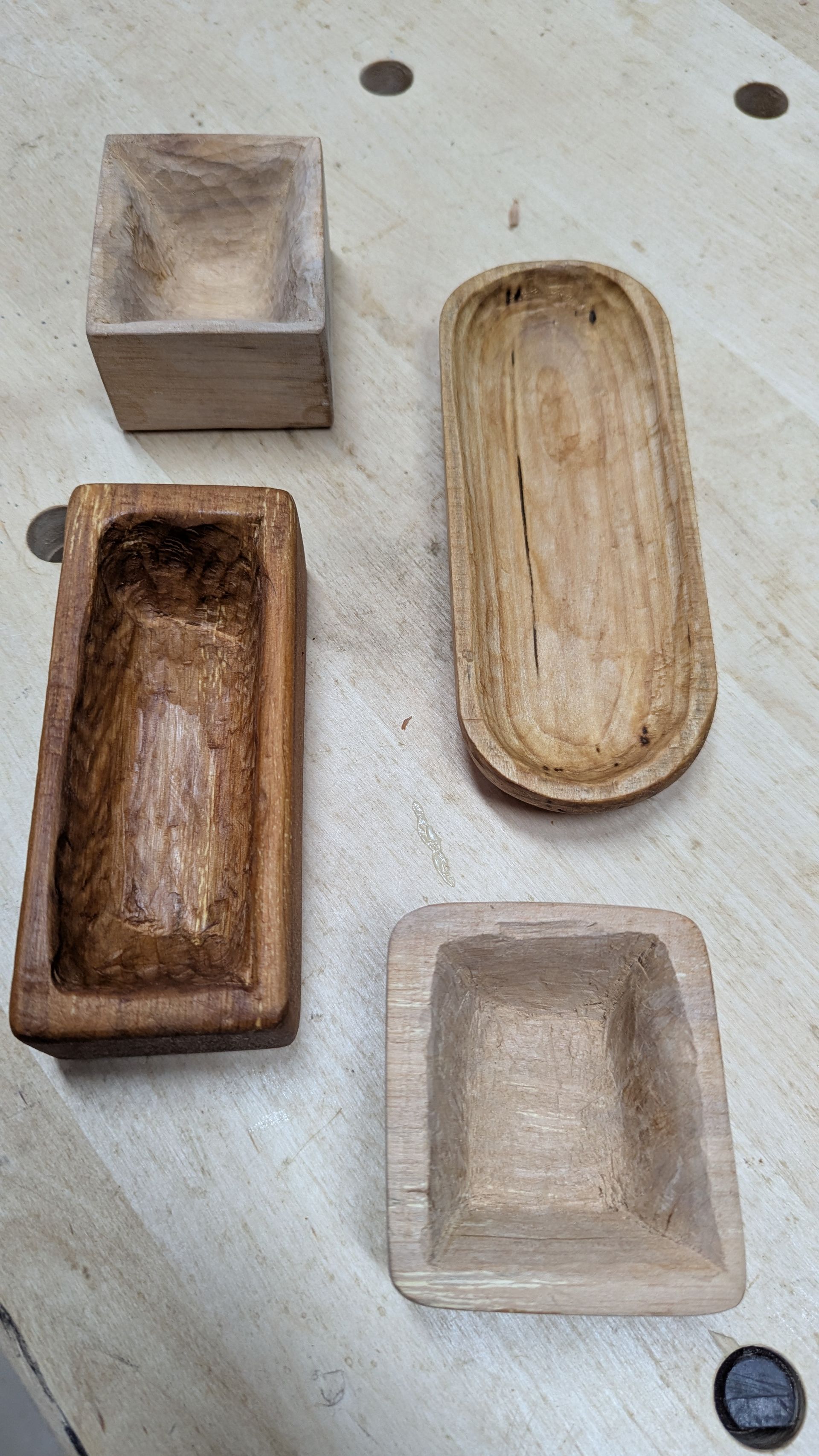 Schnitzen: Kleine Schalen