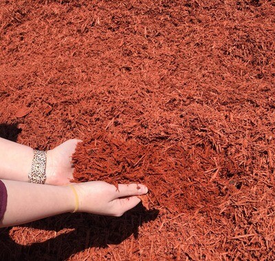 Red Hardwood Mulch