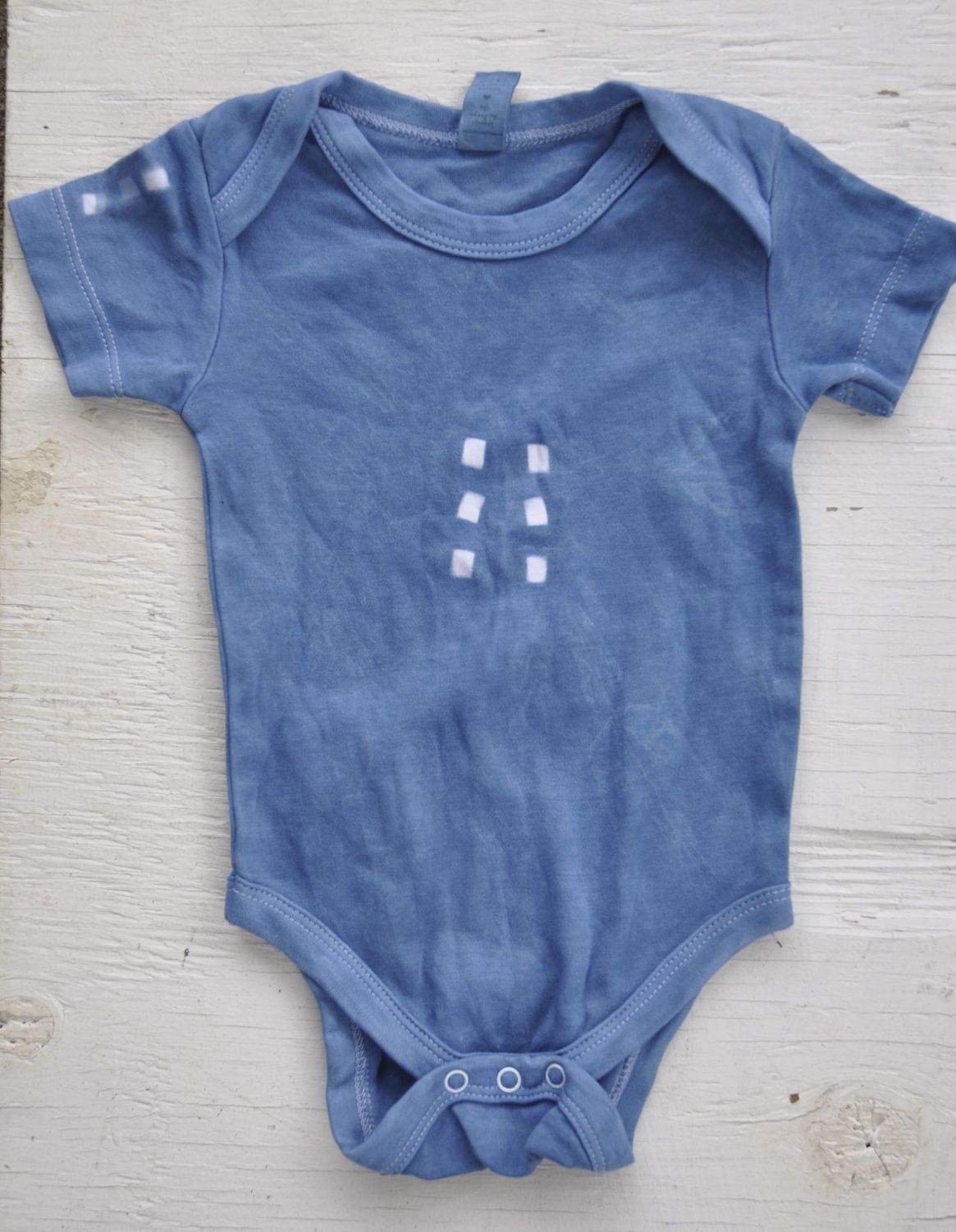 Short Sleeved Indigo Dyed Front/Side Dot Onesie