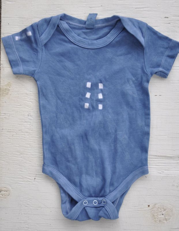 Short Sleeved Indigo Dyed Front/Side Dot Onesie
