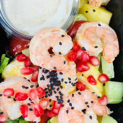 Slaatje met scampi en appel
