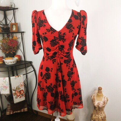 Collusion Sz 6 Small Women&#39;s Red &amp; Black Floral Mesh Lined Party Dress