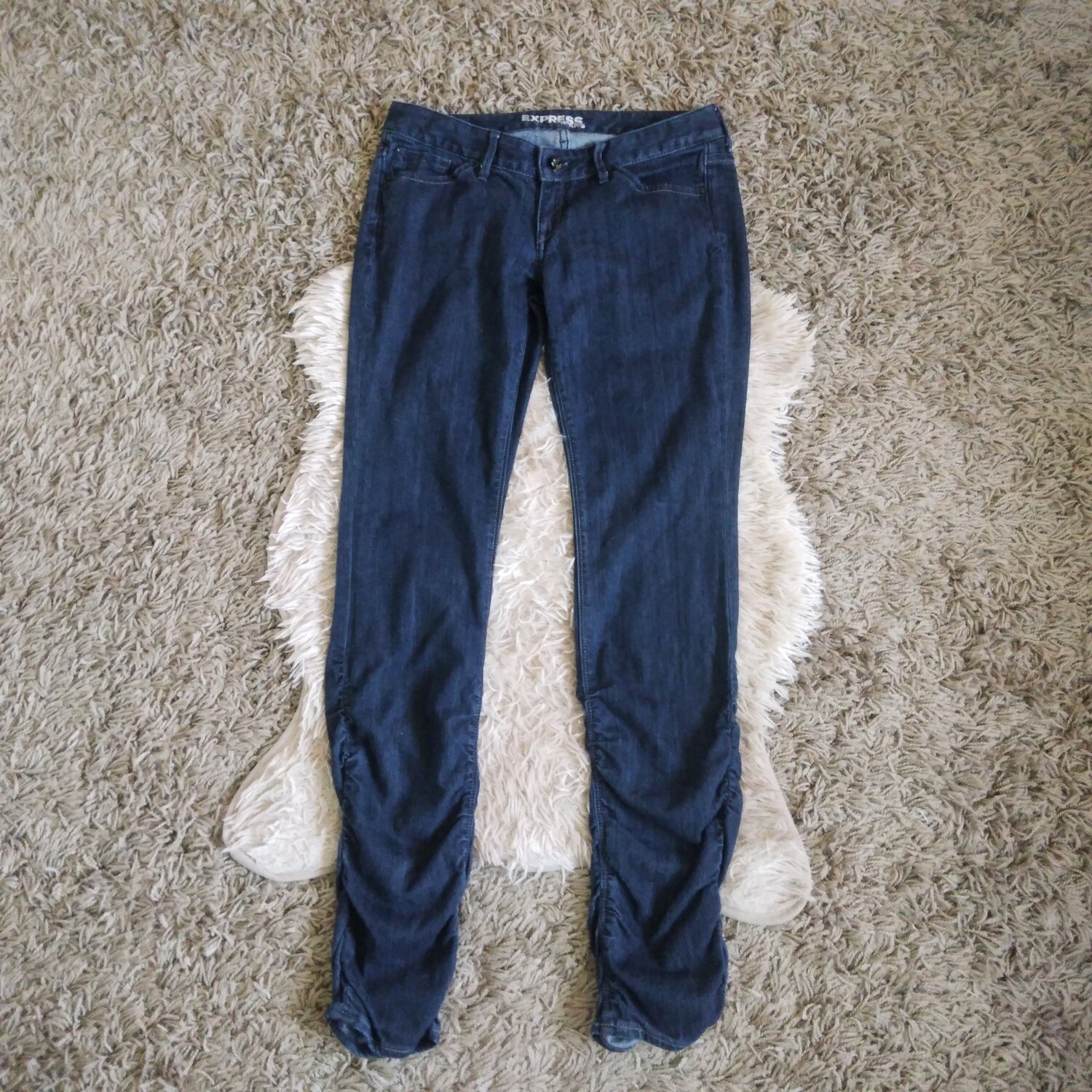 Express Sz 8 Women&#39;s Low Rise Stretch Ruched Leg Jeans