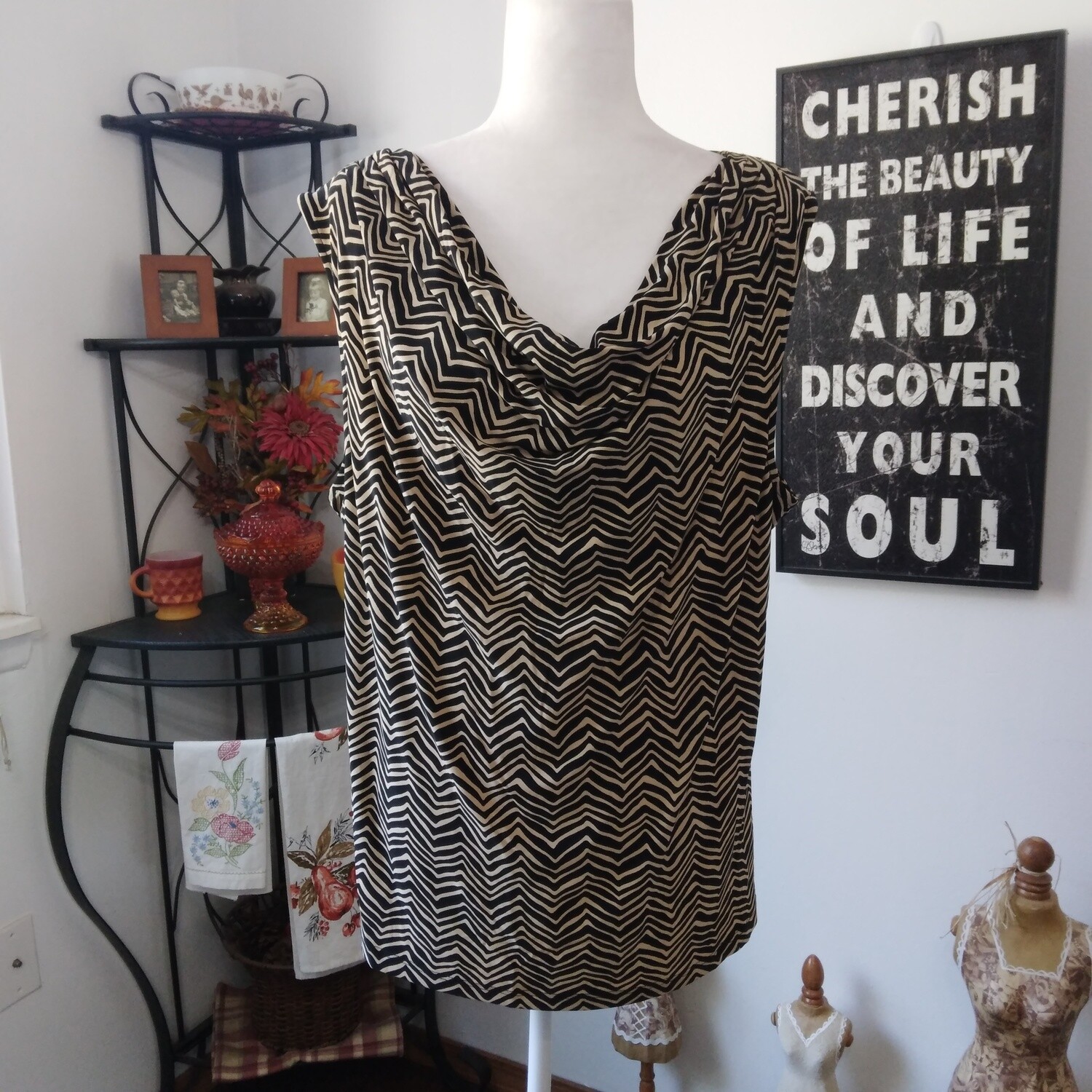 Chaps 2X Women&#39;s Black &amp; Tan Sleeveless Stretchy Plus Size Blouse