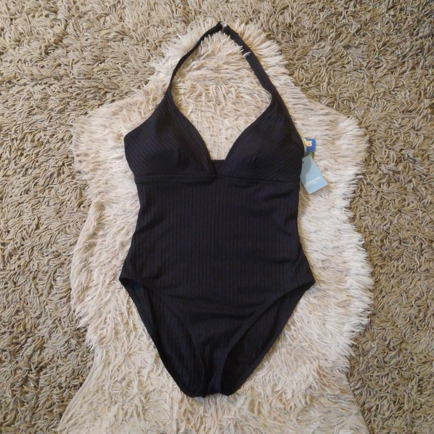 NEW! St. John&#39;s Bay Medium Women&#39;s Black Rib Halter One-Piece Swimsuit Bathing Suit