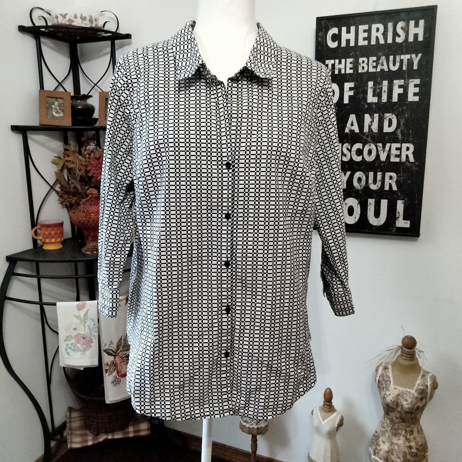 Worthington 1X Women&#39;s Cotton White &amp; Black Button-Up Plus Size Blouse