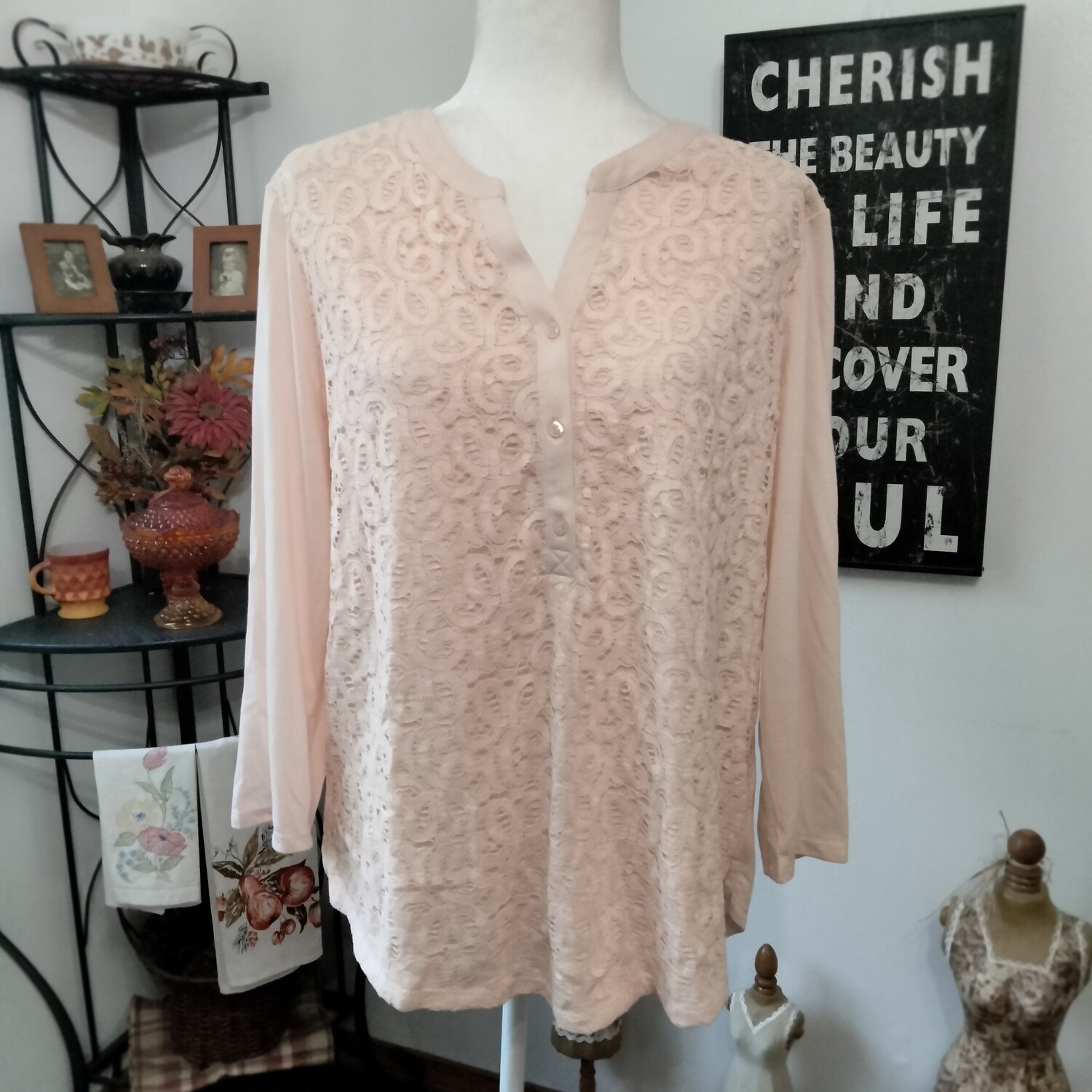 DB Est 1962 XL Women&#39;s Light Pink Lace Front Half Button Stretchy Blouse
