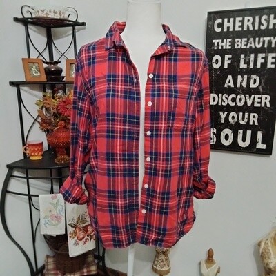 Old Navy Large Women&#39;s Classic Cotton Red Button-Up Long Sleeve Flannel Shirt