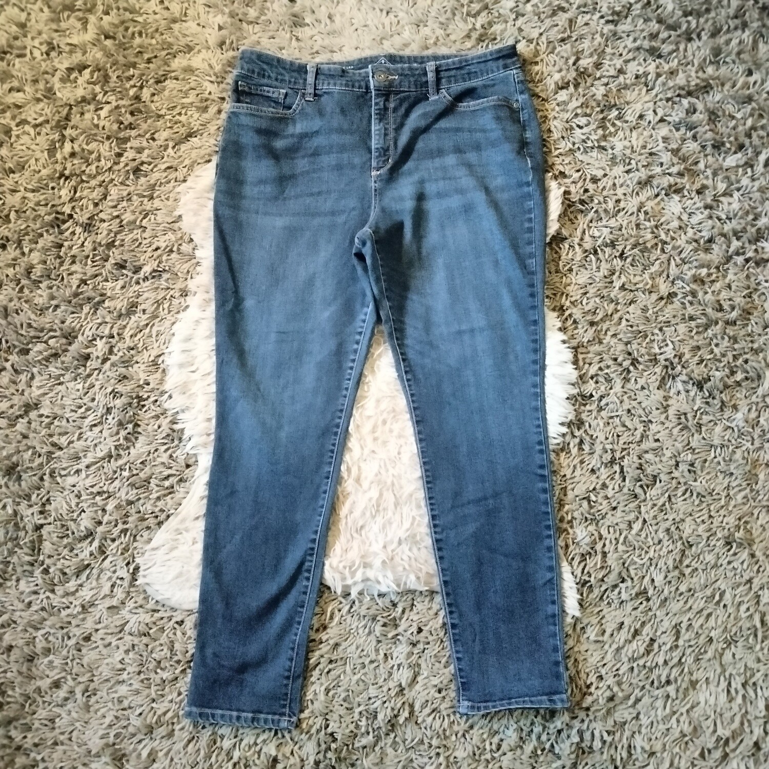 St. John&#39;s Bay Sz 18 Women&#39;s Mid-Rise Skinny Leg Stretch Jeans