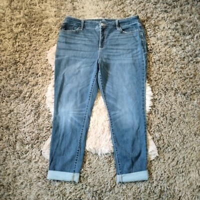 St. John&#39;s Bay Sz 18 Women&#39;s Skinny Leg Stretch Mid-Rise Plus Size Jeans