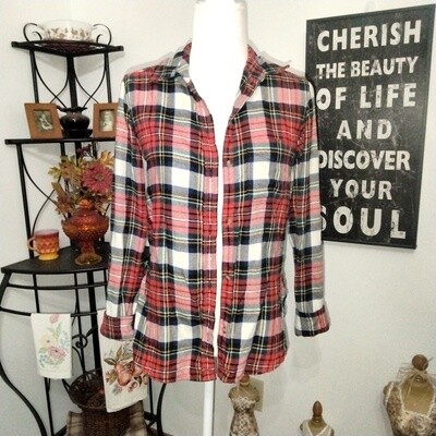 American Eagle XS Women&#39;s Juniors Red Plaid  Long Sleeve Flannel Shirt