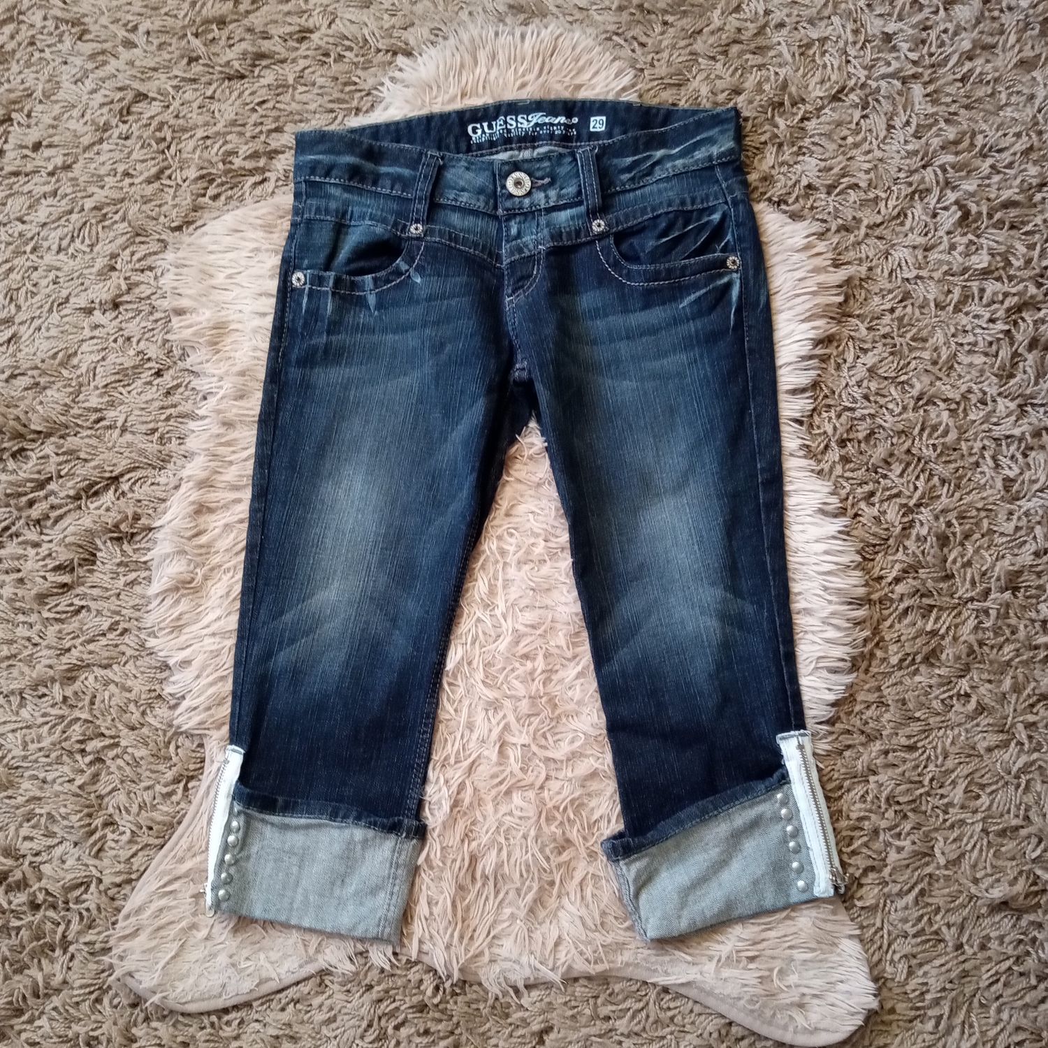 GUESS 29 Women&#39;s Low Rise Cuffed Zipper Capri Cropped Jeans